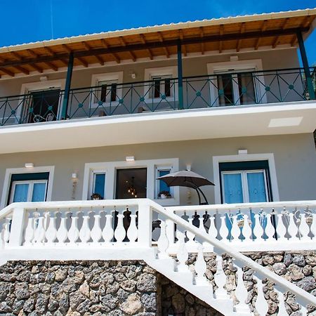 פאלאוקסטריצה Nausika Rustic Cottage מראה חיצוני תמונה