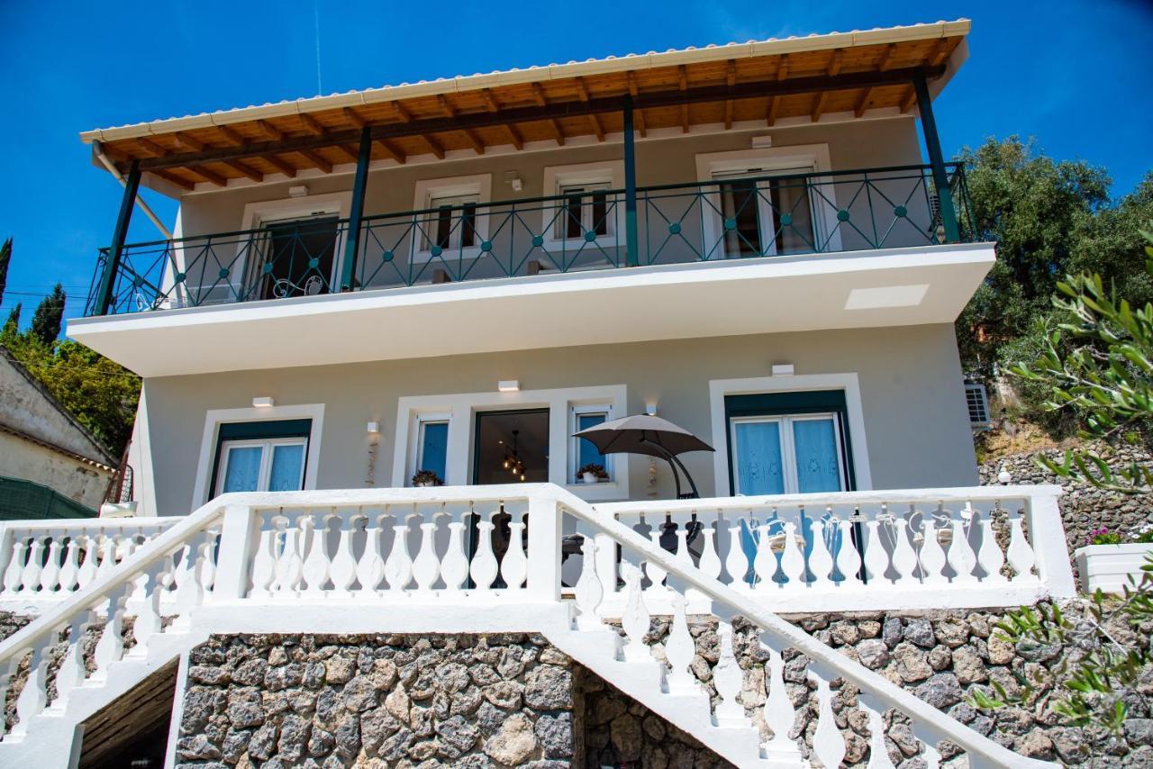 פאלאוקסטריצה Nausika Rustic Cottage מראה חיצוני תמונה