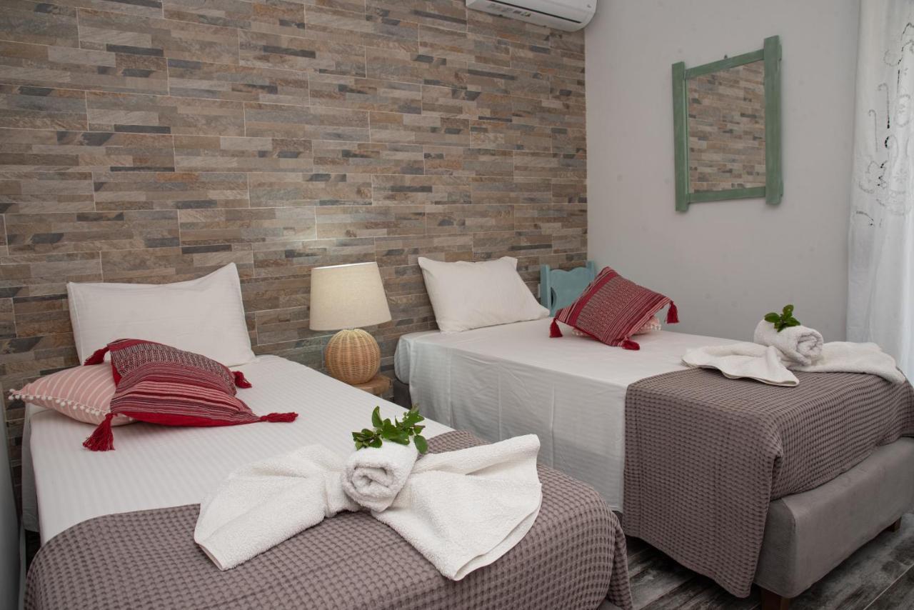 פאלאוקסטריצה Nausika Rustic Cottage מראה חיצוני תמונה