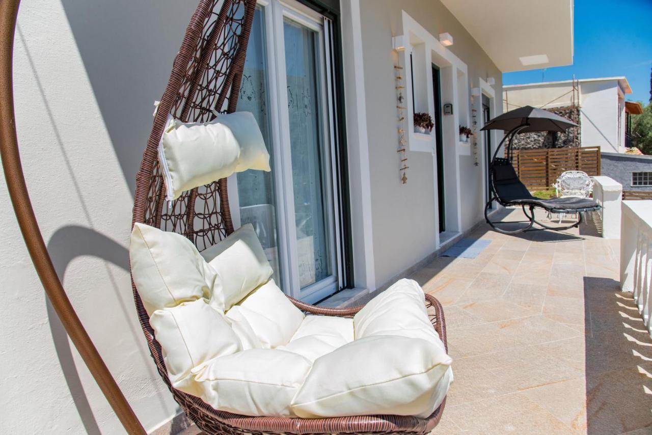 פאלאוקסטריצה Nausika Rustic Cottage מראה חיצוני תמונה
